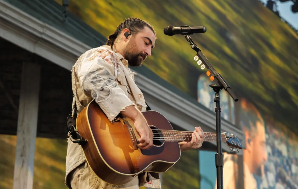 Weather Woes: Noah Kahan Concert Canceled Amid Storms in NYC